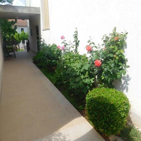 Apartment Artusi Pula Zewnętrze zdjęcie