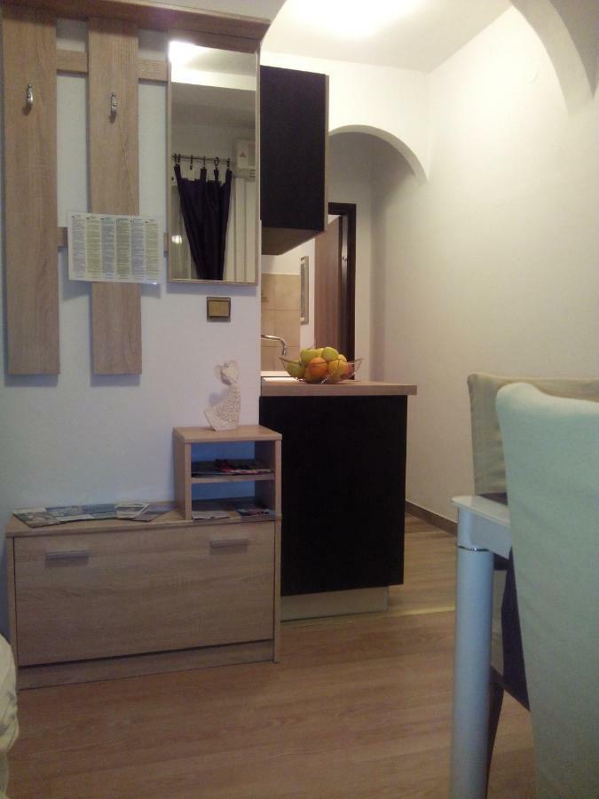 Apartment Artusi Pula Zewnętrze zdjęcie