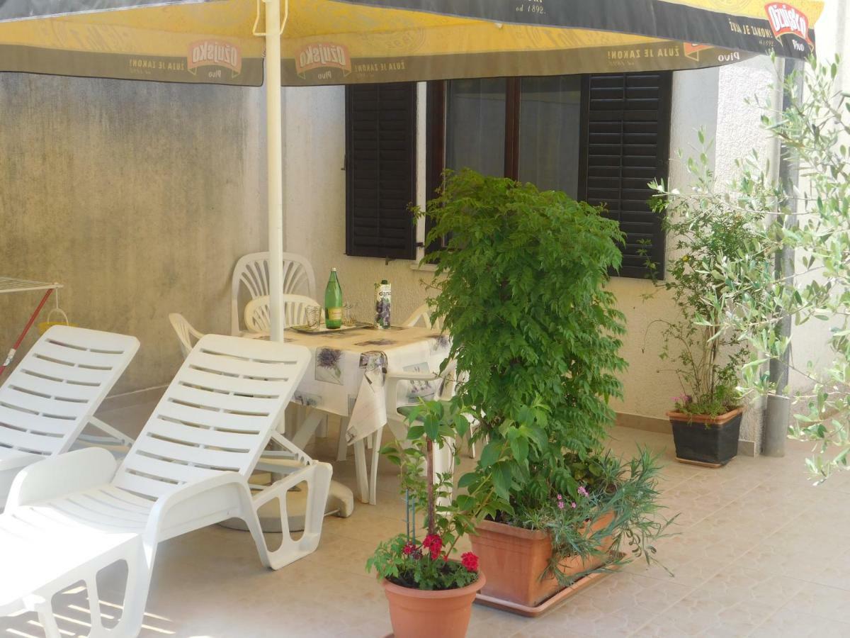 Apartment Artusi Pula Zewnętrze zdjęcie