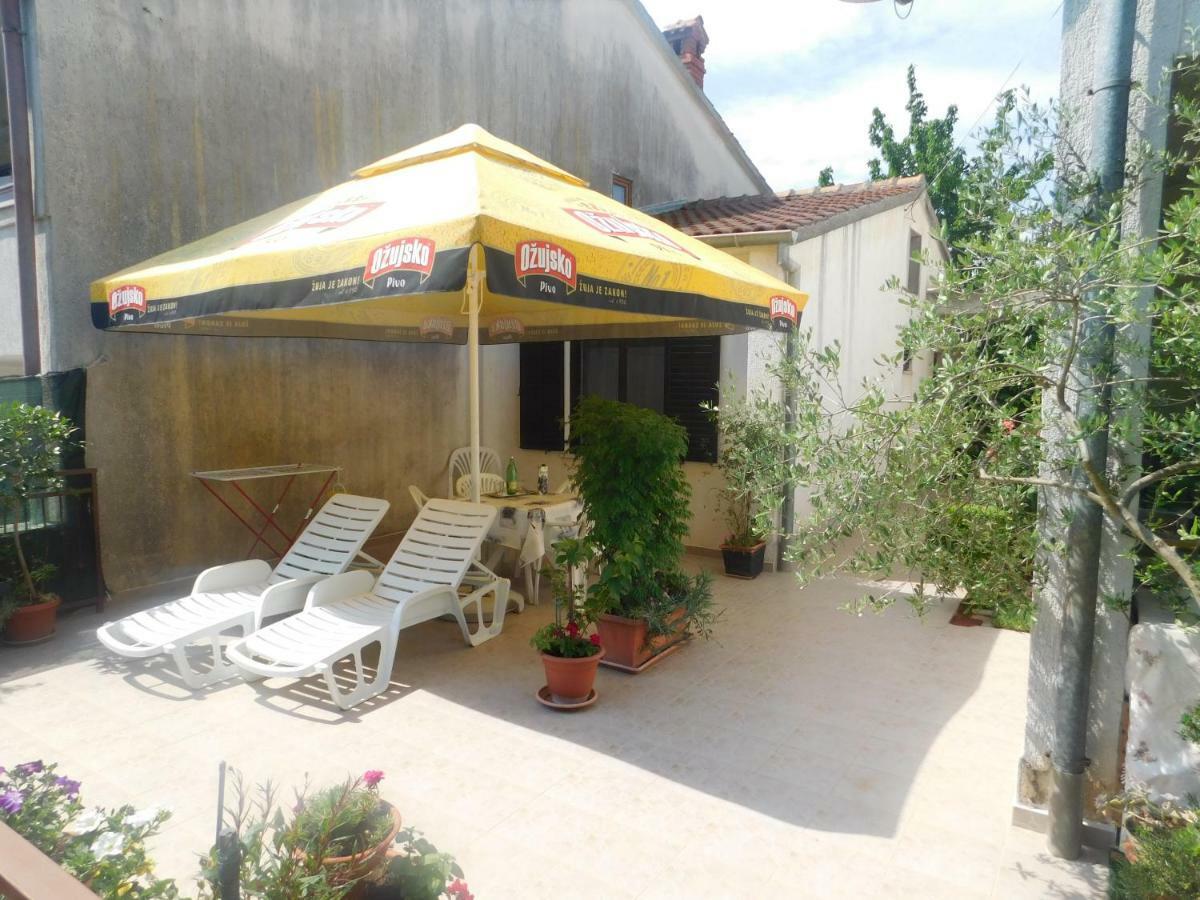 Apartment Artusi Pula Zewnętrze zdjęcie
